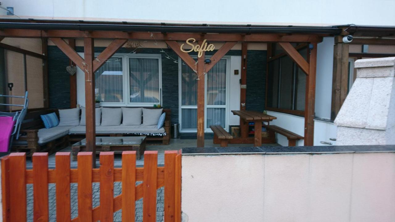 Apartman Sofia Velky Slavkov Exterior photo